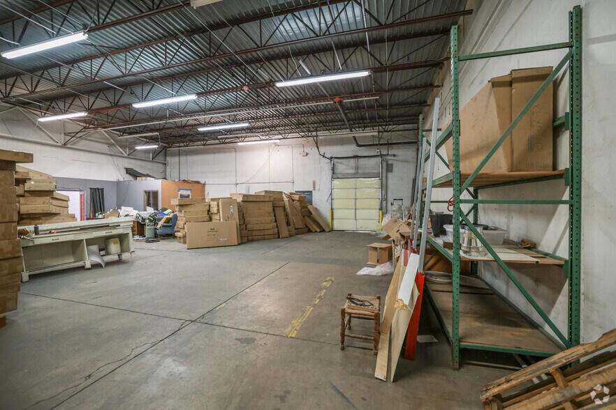 More Photos Of 5555-5563 S 104th East Ave, Tulsa Manufacturing For Sale
