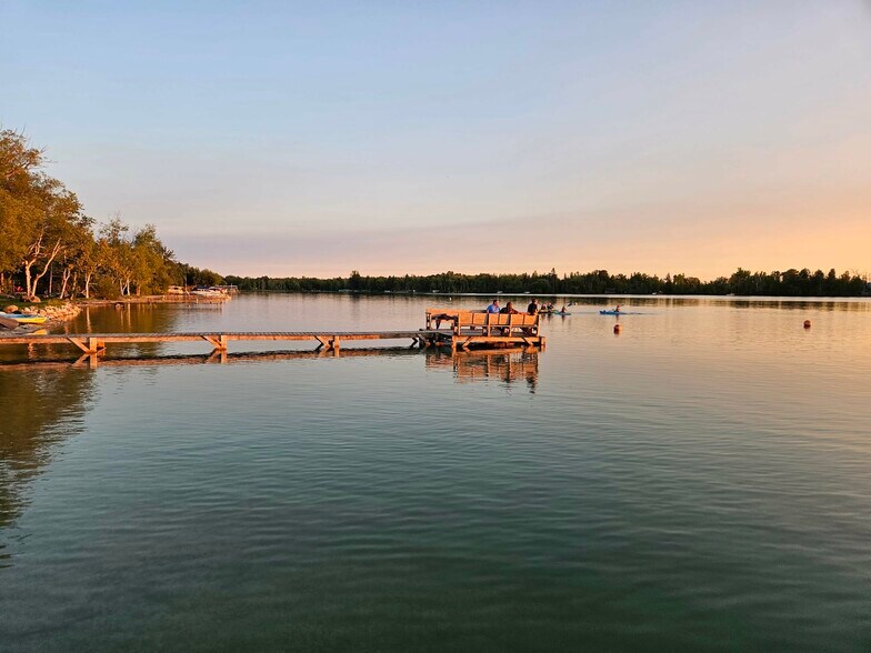More Photos Of 18730 Fireside Hwy, Presque Isle Hotel For Sale
