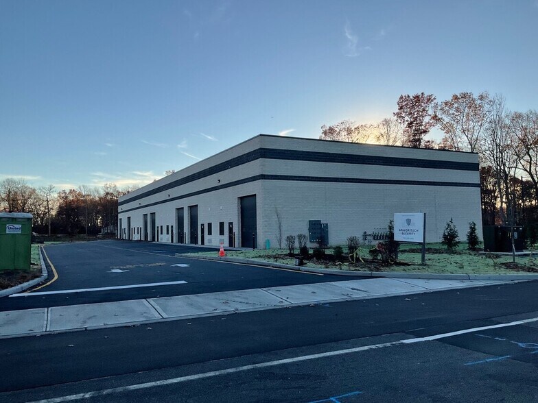 More Photos Of 596 Challenger Way, Jackson Warehouse For Lease