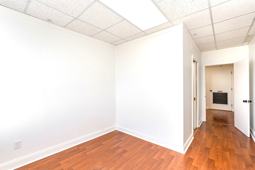More Photos Of 1980 N Atlantic Ave, Cocoa Beach Medical For Lease