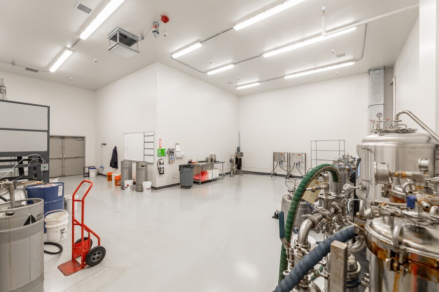 More Photos Of 1575 Crane Way, Sparks Warehouse For Lease