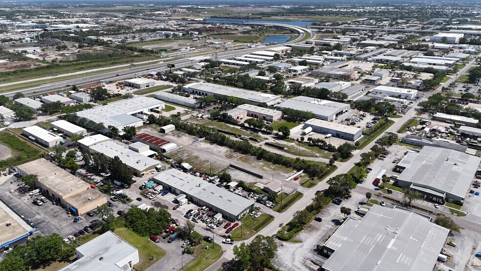 More Photos Of 12895 Automobile Blvd, Clearwater Warehouse For Lease