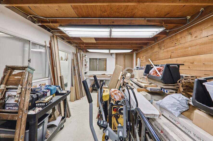More Photos Of 100 N Hill Dr, Brisbane Light Manufacturing For Sale