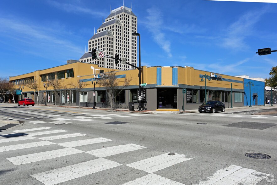 More Photos Of 47 E Robinson St, Orlando General Retail For Lease