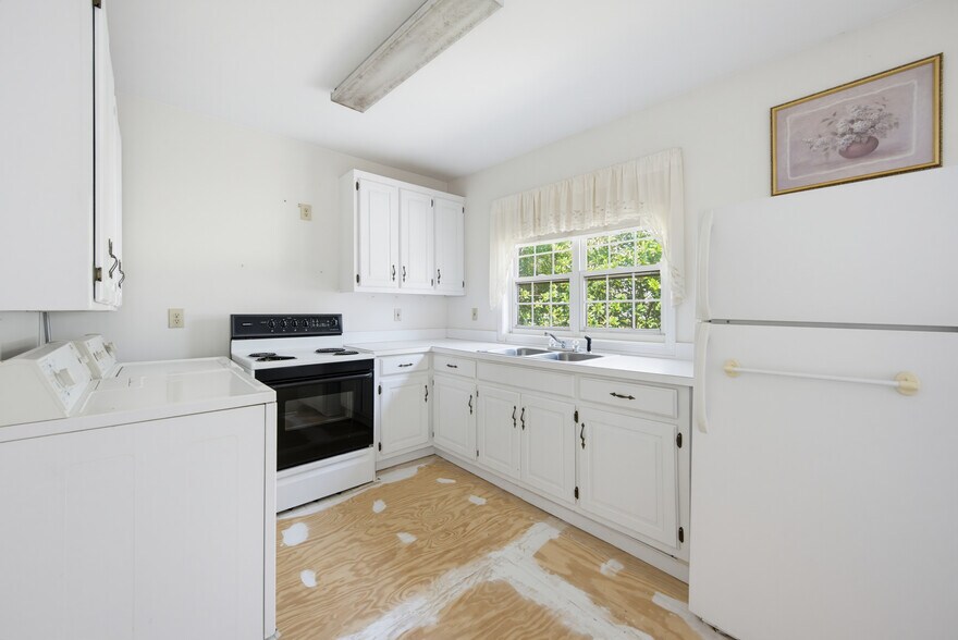 More Photos Of 129 Marble Mill Rd, Marietta Medical For Sale