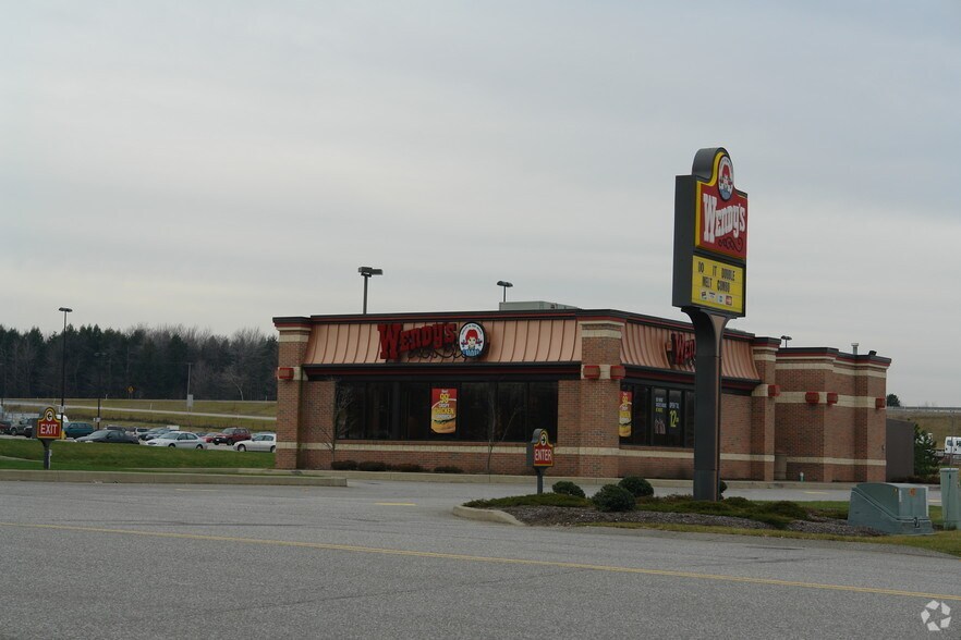 More Photos Of 108 Washington Towne Blvd N, Edinboro Unknown For Lease