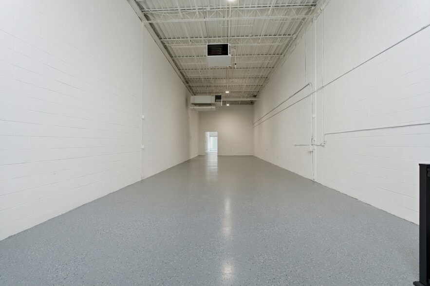 More Photos Of 397 Humberline Dr, Toronto Warehouse For Sale