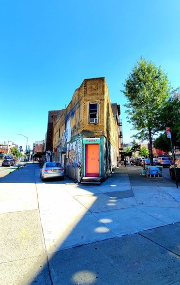 More Photos Of 373 S 1st St, Brooklyn Storefront Retail Office For Sale