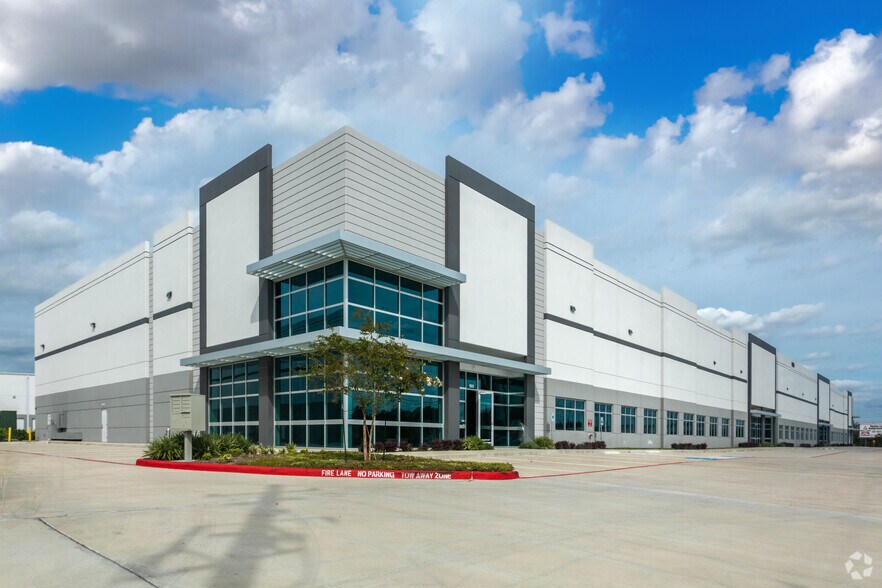 More Photos Of State Highway 6, Houston Unknown For Lease