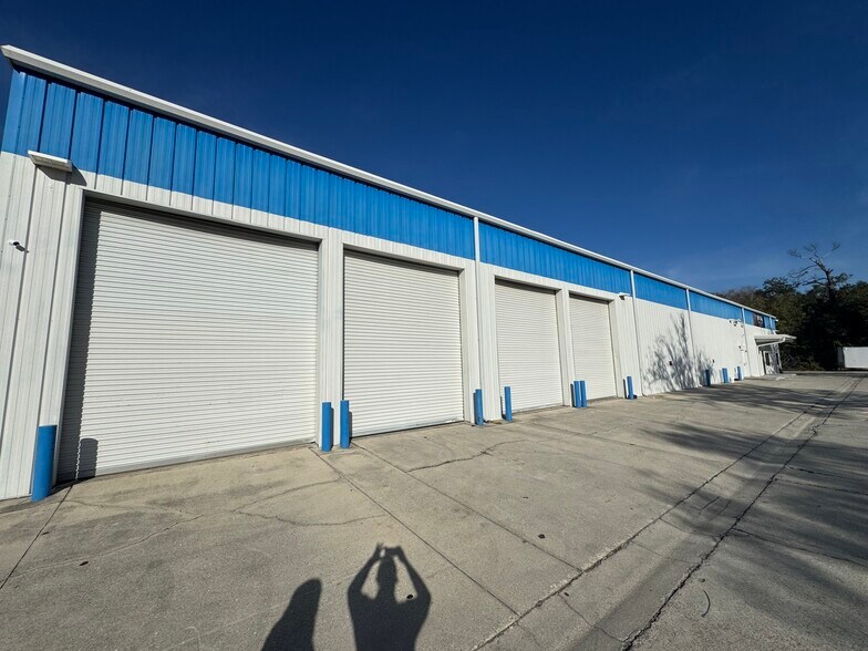More Photos Of 6720 33rd St E, Sarasota Warehouse For Sale