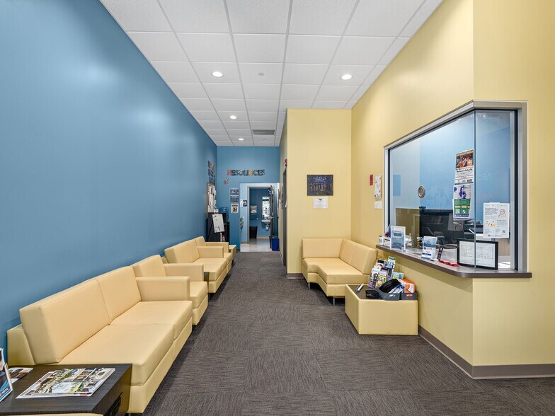 More Photos Of 1100 Ridgefield Blvd, Asheville Office For Lease