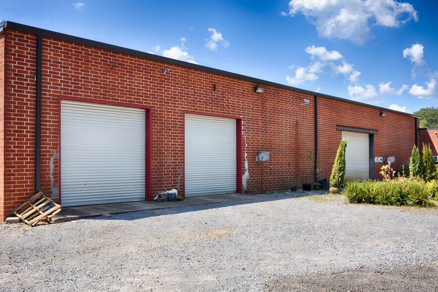 More Photos Of 363 Old Larkinsville Rd, Scottsboro Warehouse For Sale