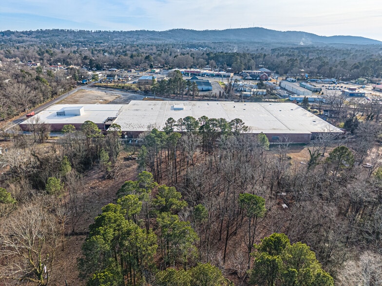 More Photos Of 21 Kirton St, Rome Warehouse For Lease
