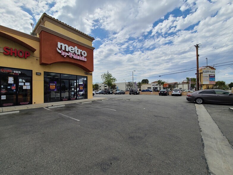 More Photos Of 15008-15010 Mulberry Dr, Whittier Freestanding For Sale