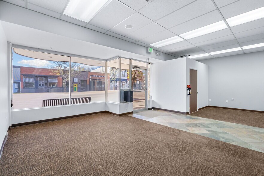 More Photos Of 422 Main St, Windsor Bank For Sale