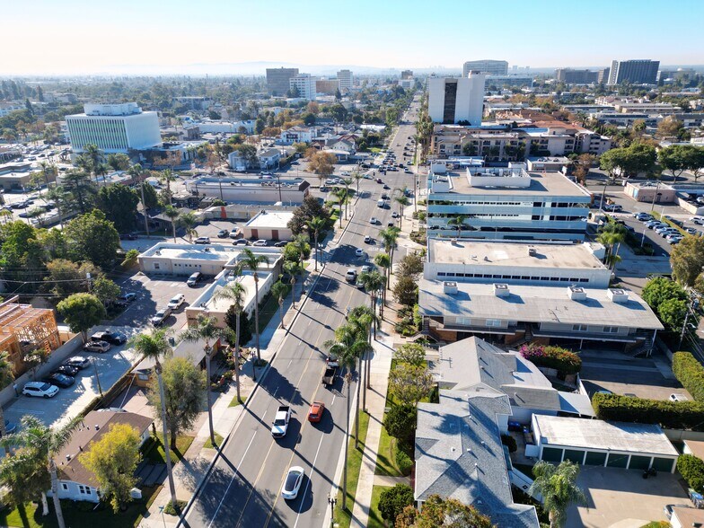 More Photos Of 1810 N Broadway, Santa Ana Medical For Sale