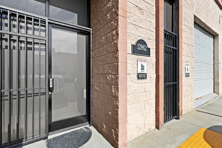 More Photos Of 12862 Foothill Blvd, Sylmar Warehouse For Sale