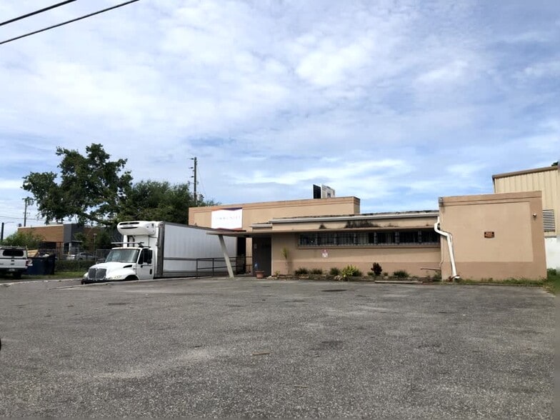 Primary Photo Of 2520 Hansrob Rd, Orlando Light Manufacturing For Sale