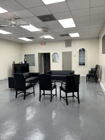 More Photos Of 6978 Main St, Lithonia Storefront Retail Office For Sale