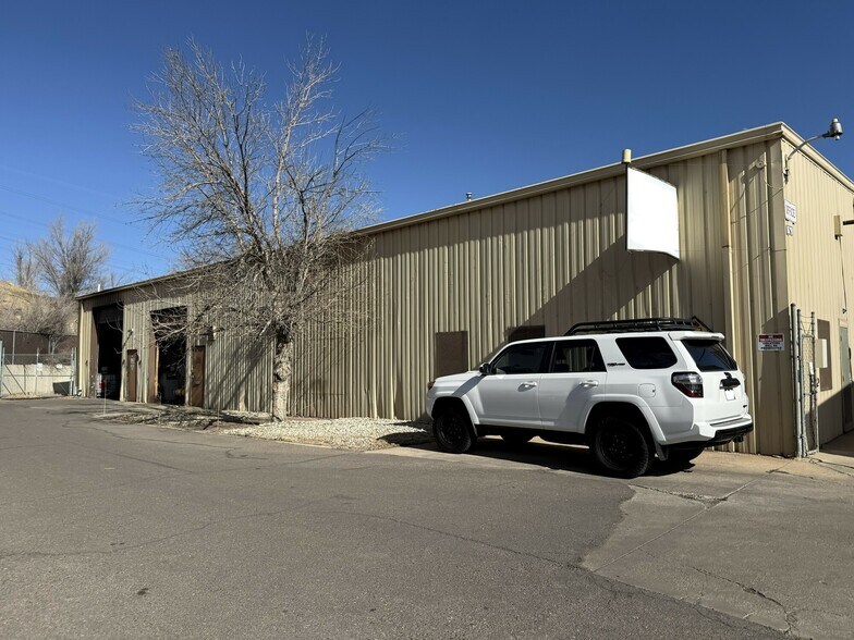 More Photos Of 2050 S Pecos St, Denver Warehouse For Sale