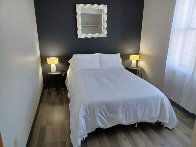 More Photos Of 322 S Main St, Lamar Apartments For Sale