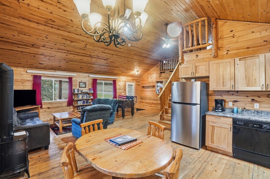 More Photos Of 21353 US HWY 385, Deadwood General Retail For Sale