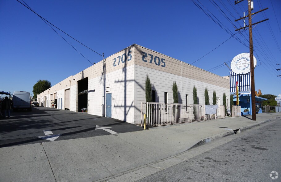 More Photos Of 2705 N Durfee Ave, El Monte Warehouse For Lease