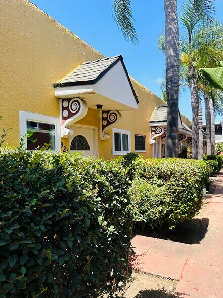 More Photos Of 1906-1944 K St, San Diego Apartments For Sale