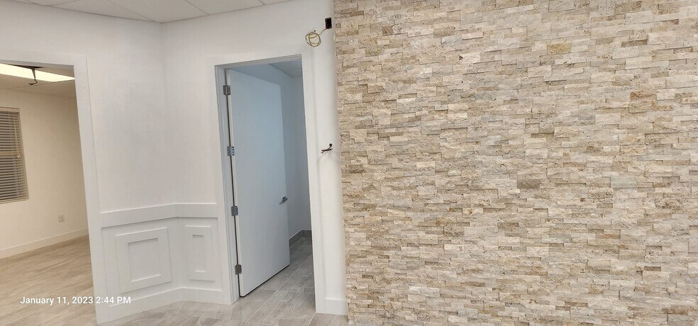 More Photos Of 540 NW University, Port Saint Lucie Office Residential For Sale