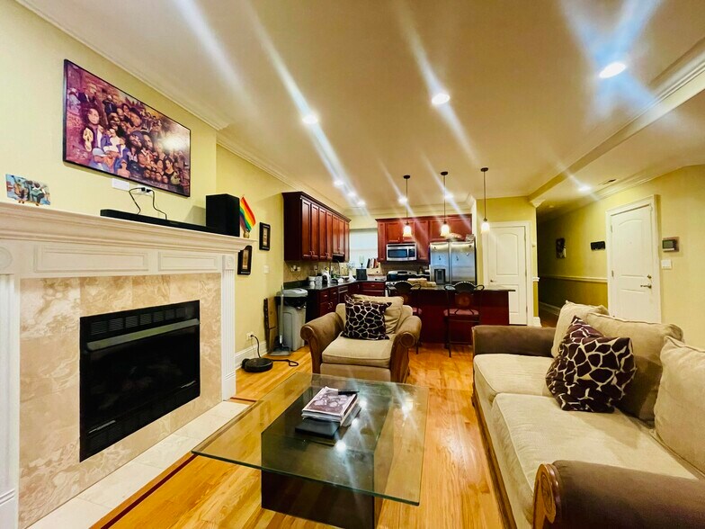 More Photos Of 5526 S Indiana Ave, Chicago Apartments For Sale