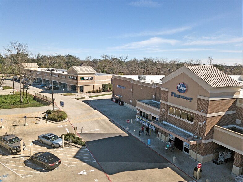 Primary Photo Of Oyster Creek& N Dixie Dr, Lake Jackson Unknown For Lease