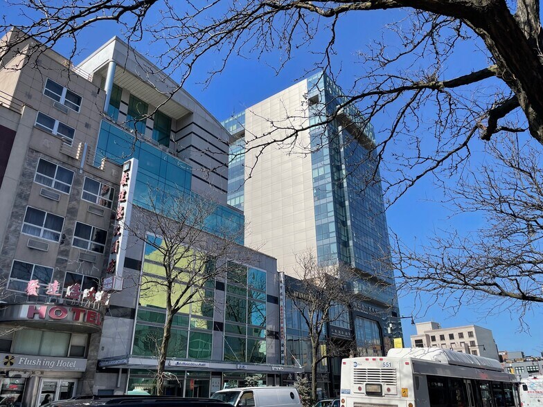 More Photos Of 36-18 Main St, Flushing Medical For Lease