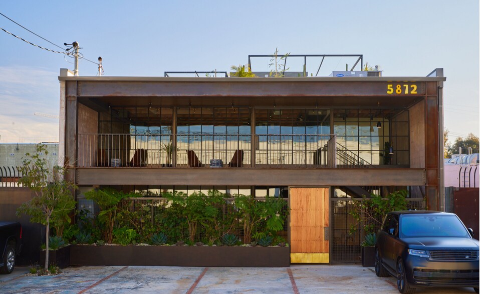 More Photos Of 5872 Smiley Dr, Culver City Loft Creative Space For Lease