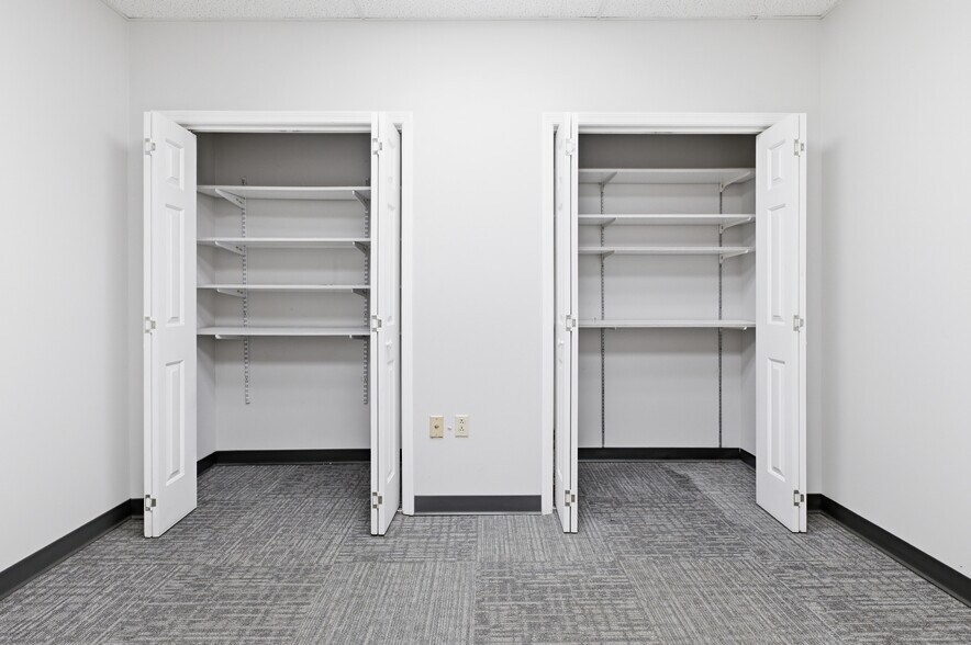 More Photos Of 104-176 Cude Ln, Madison Medical For Lease