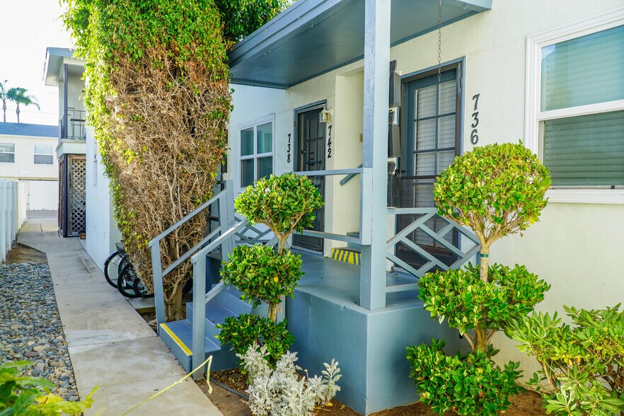 More Photos Of 736-746 E Ave, Coronado Apartments For Sale