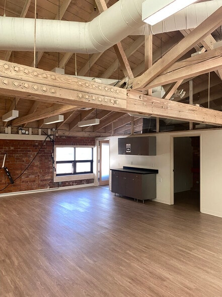 More Photos Of 201 Wilshire Blvd, Santa Monica Loft Creative Space For Lease