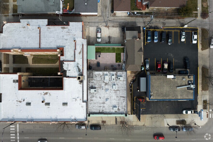 More Photos Of 5744 W Irving Park Rd, Chicago Office Residential For Sale