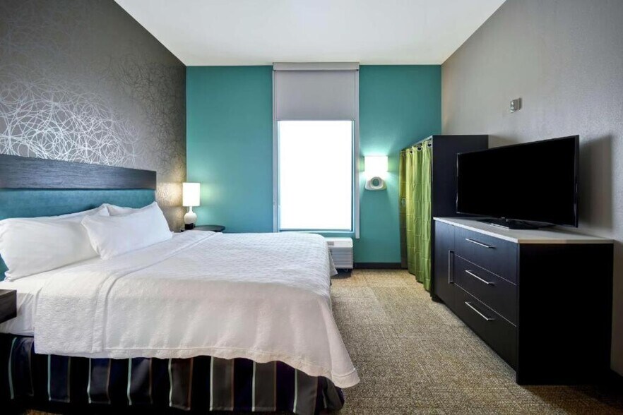 More Photos Of 1528 SW 27th St, El Reno Hotel For Sale