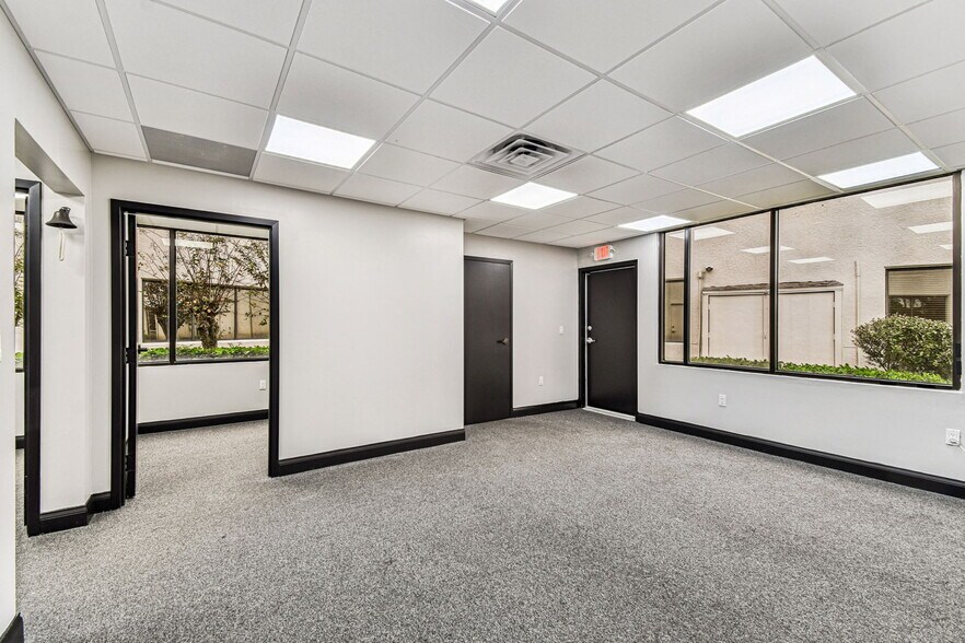 More Photos Of 3804 Gunn Hwy, Tampa Medical For Lease
