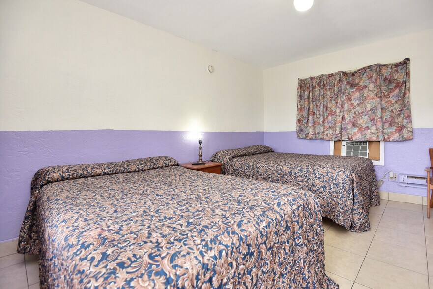 More Photos Of 1028 Ridgewood Ave, Daytona Beach Hospitality For Sale