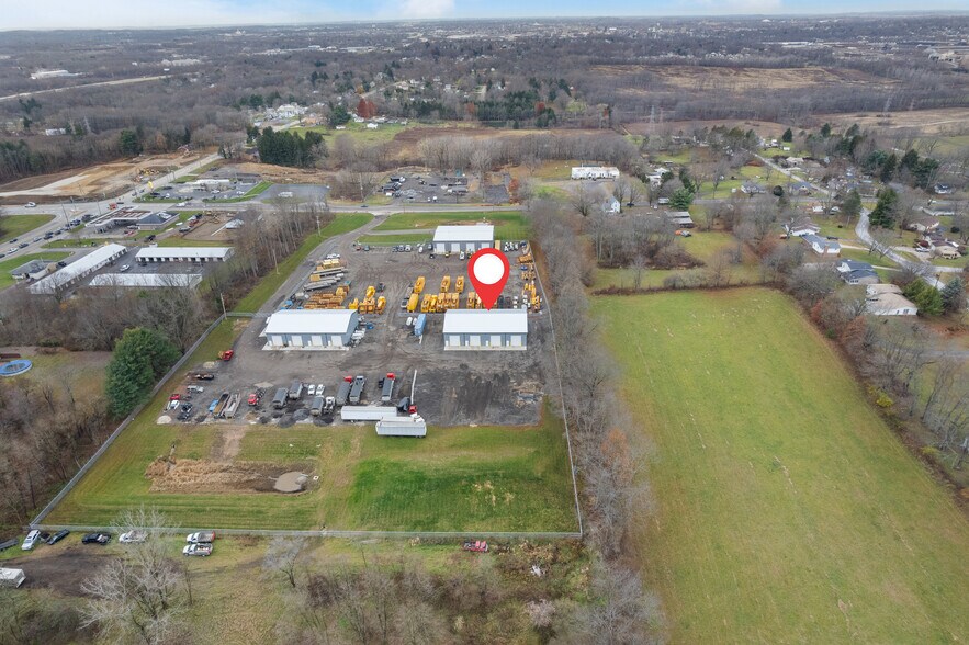 More Photos Of 204 Trump Ave NE, East Canton Flex For Lease