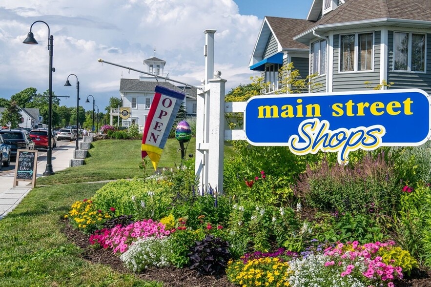 More Photos Of 7828 Highway 42, Egg Harbor Storefront For Sale