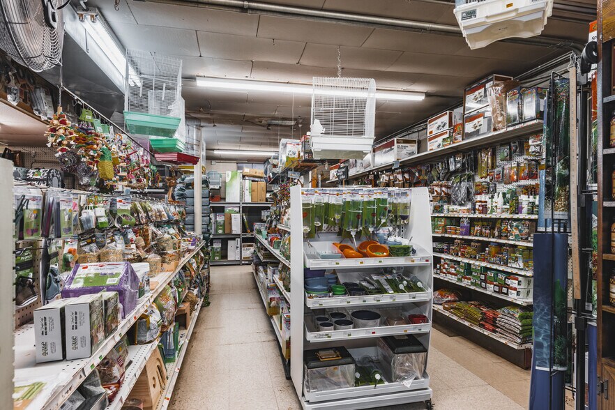 More Photos Of 2006 Camden Ave, Parkersburg Storefront Retail Residential For Sale