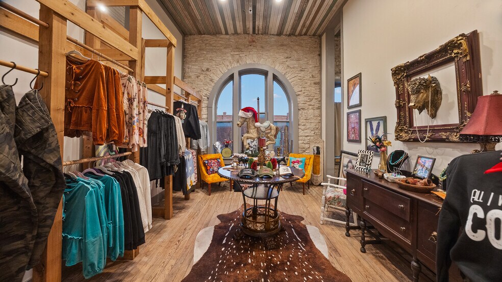 More Photos Of 101 N Elm, Hico General Retail For Sale
