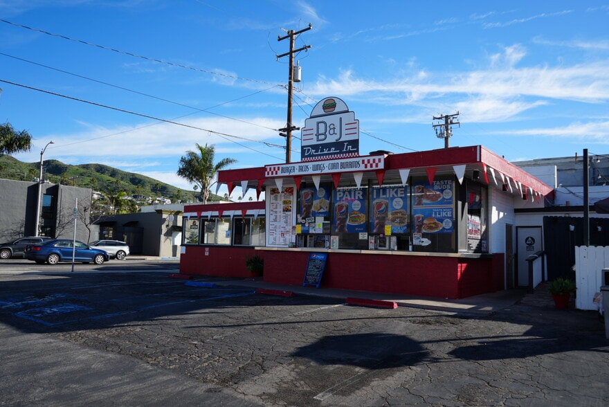 More Photos Of 1876 E Main St, Ventura Freestanding For Sale