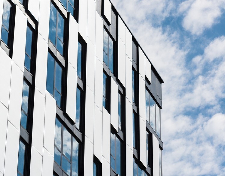 More Photos Of 1611 W Division St, Chicago Apartments For Lease