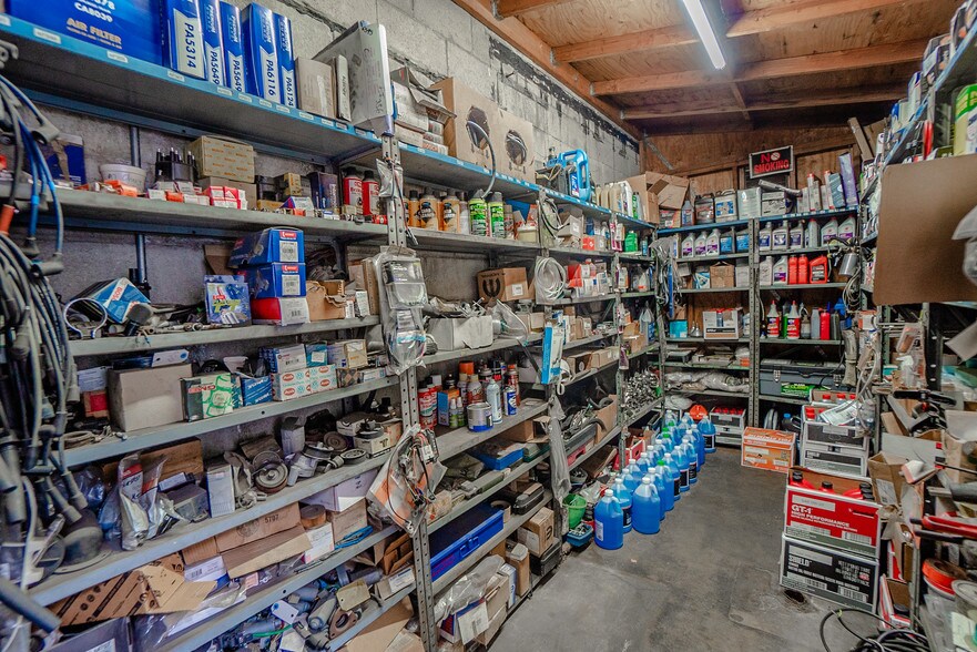 More Photos Of 12211 Hadley St, Whittier Auto Repair For Sale