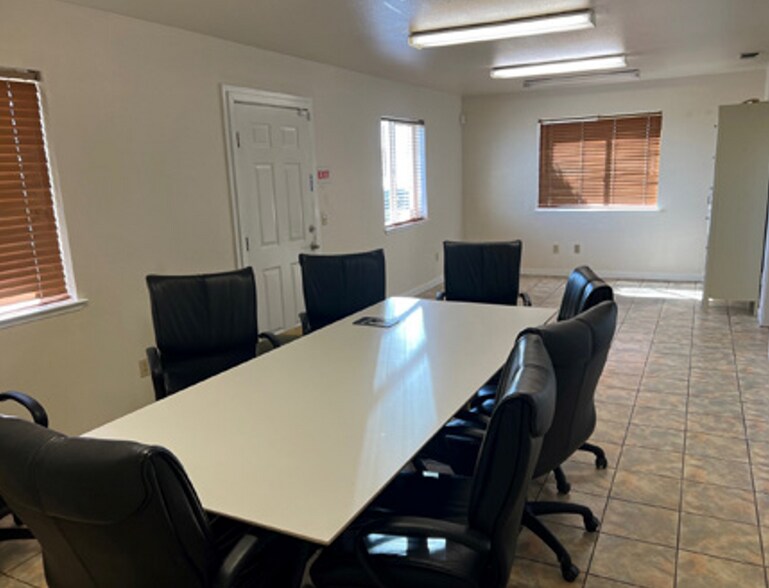 More Photos Of 20510 State Highway 113 Hwy, Knights Landing Warehouse For Lease