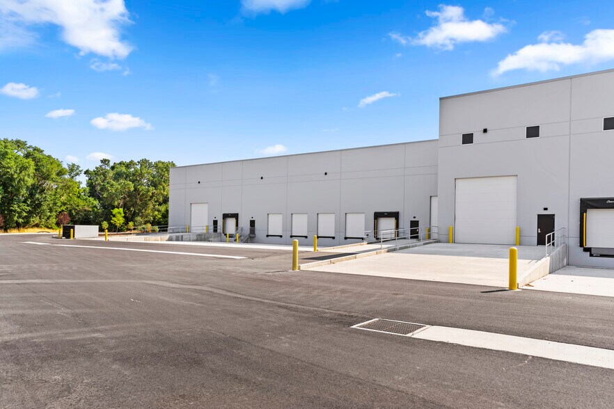 More Photos Of 626 W Stockman Way, Ogden Distribution For Lease