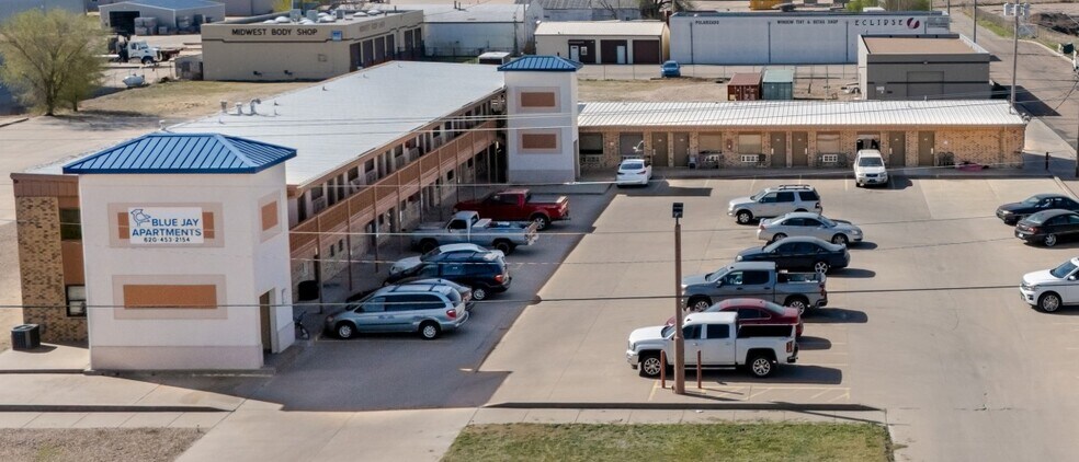 Primary Photo Of 1502 E Fulton St, Garden City Apartments For Sale